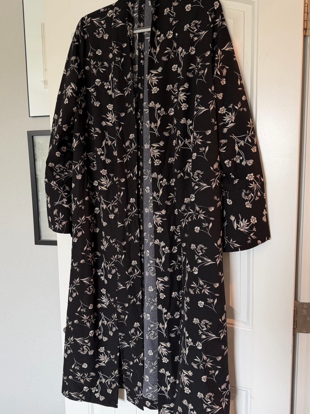 Black Floral Long Kimono